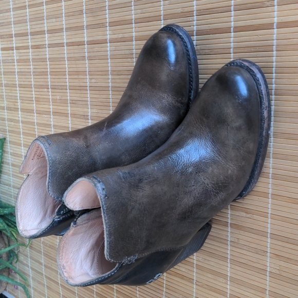 Bedstu sustainable brown leather  ankle boots, size 8 - Picture 2 of 15